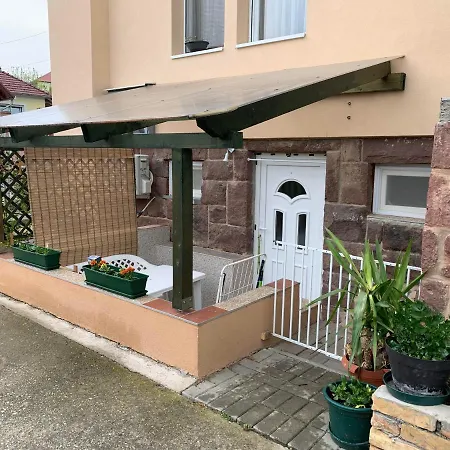 Agape Mini Apartment Balatonalmadi