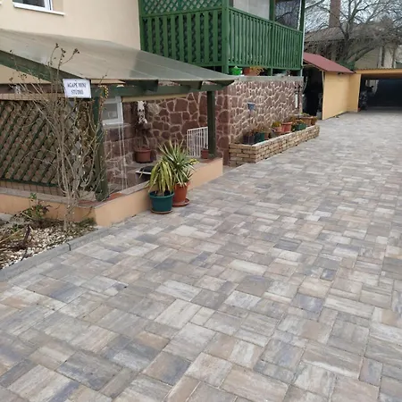 Agape Mini Apartment Balatonalmadi